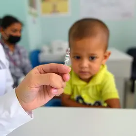 vacina pneumonia meningite