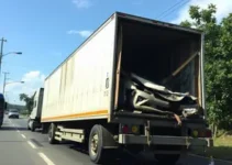 acidente com caminhão em Fortaleza